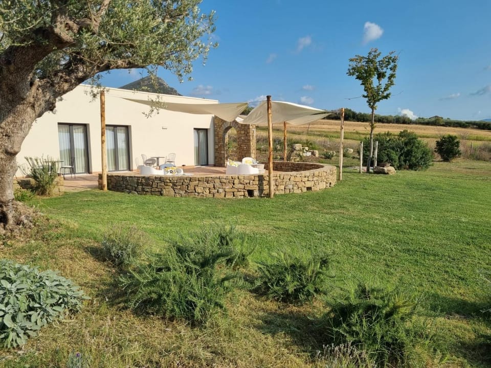 Property building, Garden