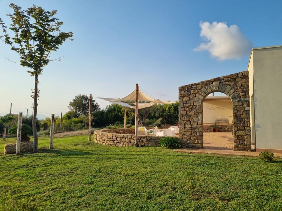 Property building, Garden
