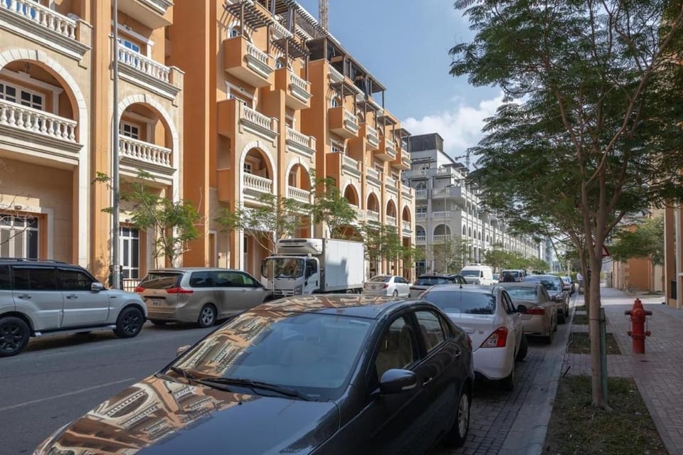 Retro House Apartment in Dubai