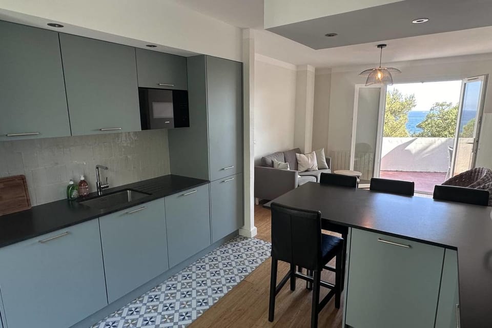 Apartment 3p with terrace facing the sea Apartment in Roquebrune-sur-Argens