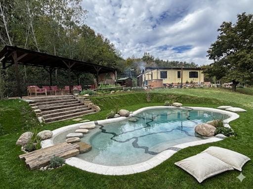 Swimming pool