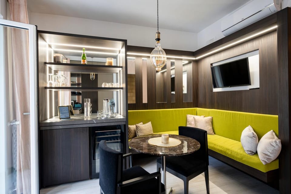 Cielo | Suite con Bagno e Cucina Condivisa – Centrale Apartment hotel in Polignano a Mare