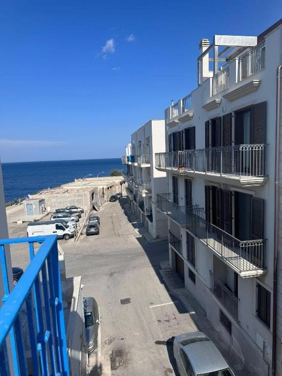 Cielo | Suite con Bagno e Cucina Condivisa – Centrale Apartment hotel in Polignano a Mare