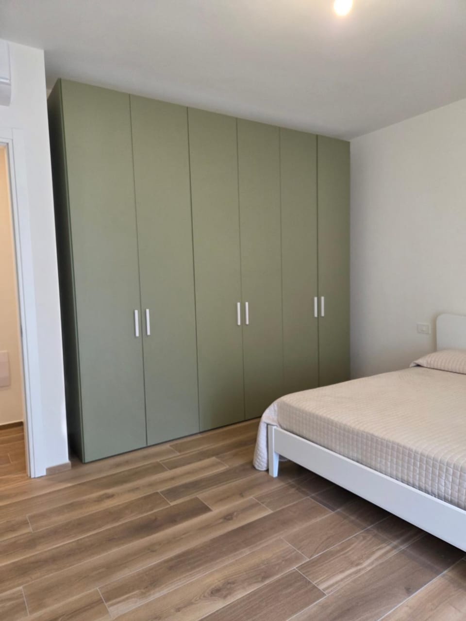 Bed, Bedroom, wardrobe