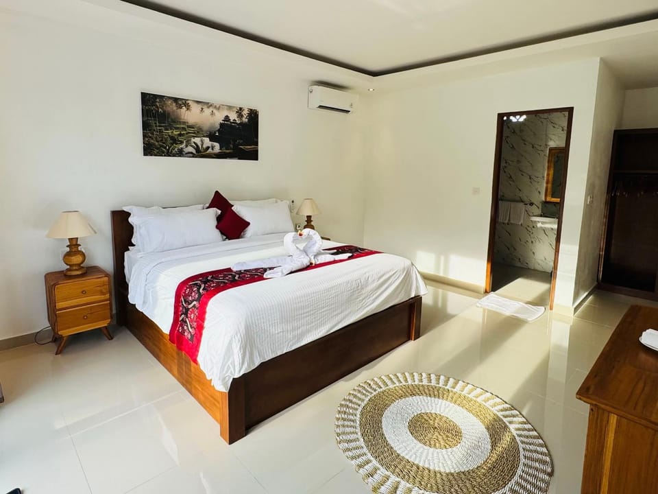 Bed, Bedroom, towels, wardrobe, air conditioner