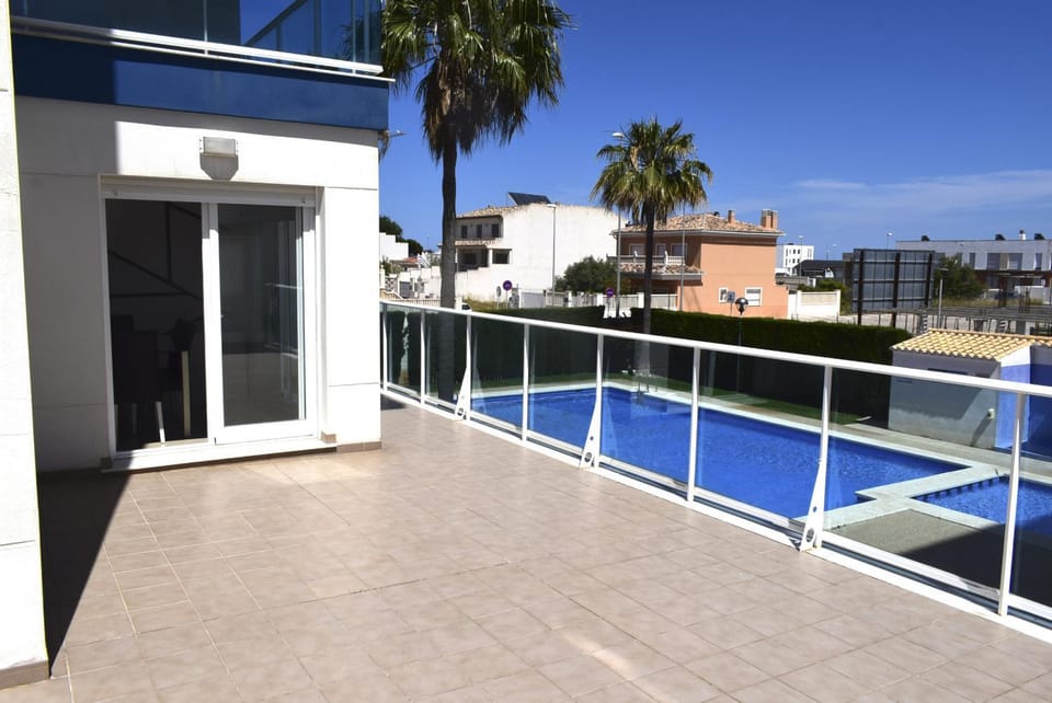 Balcony/Terrace, Pool view