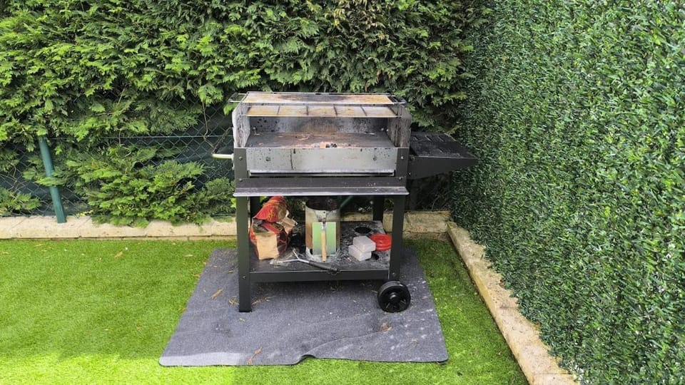 BBQ facilities, Garden