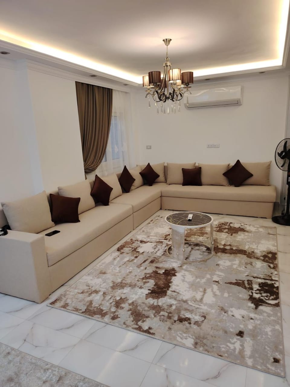 شقه ايجار يومي فرش فندقي موقع مميز اكتوبر طيبه جاردن Apartment in Egypt