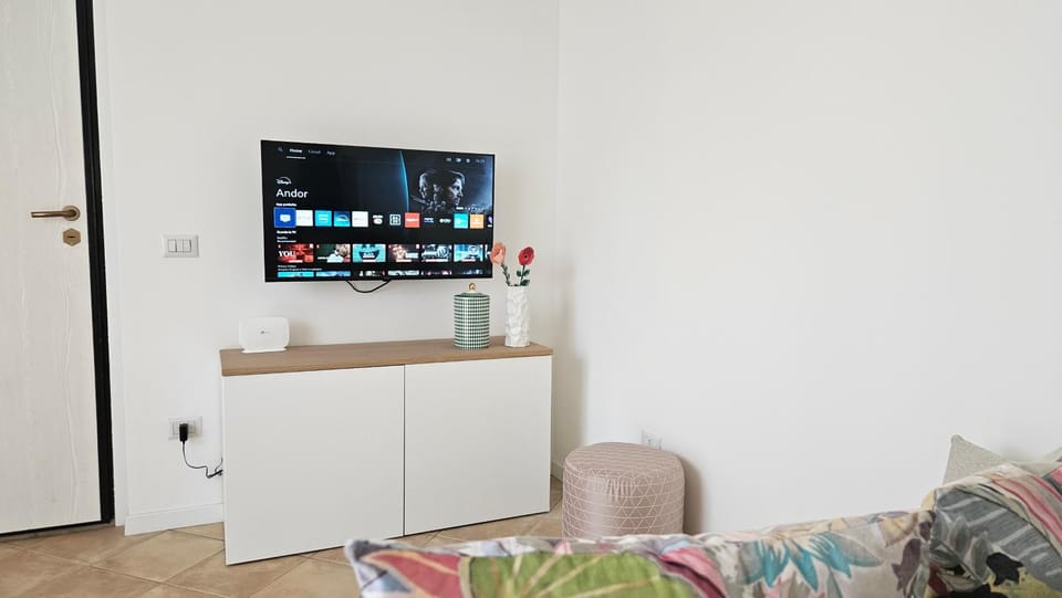 TV and multimedia, Living room