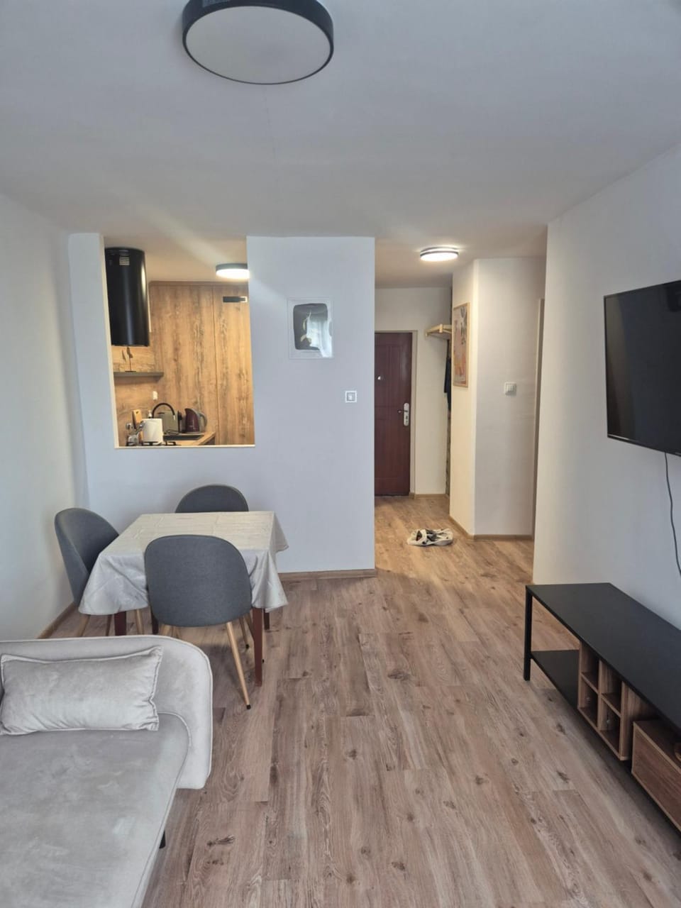 TV and multimedia, Living room, Seating area