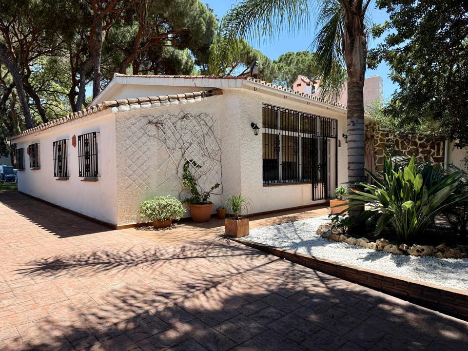 Bosquemar Between Pines and Tennis by EaW Homes House in Marbella