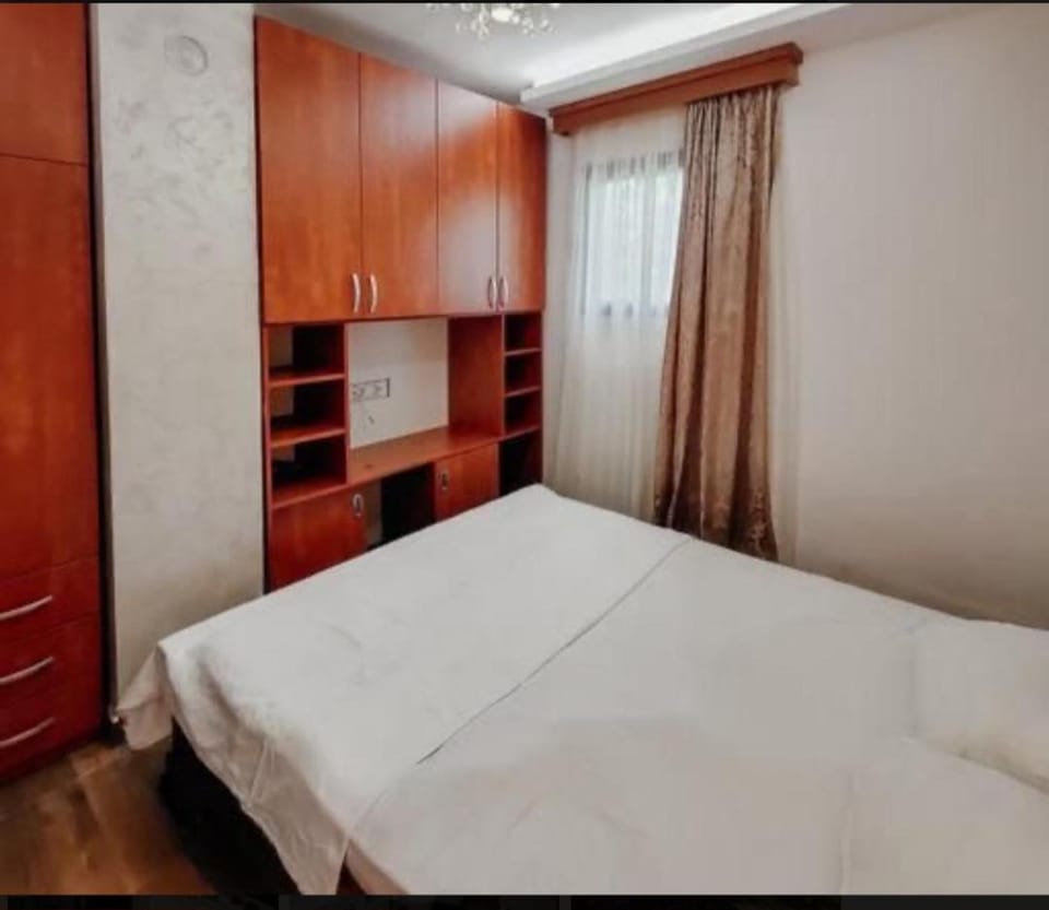 Holiday 1 Apartment in Dobrota