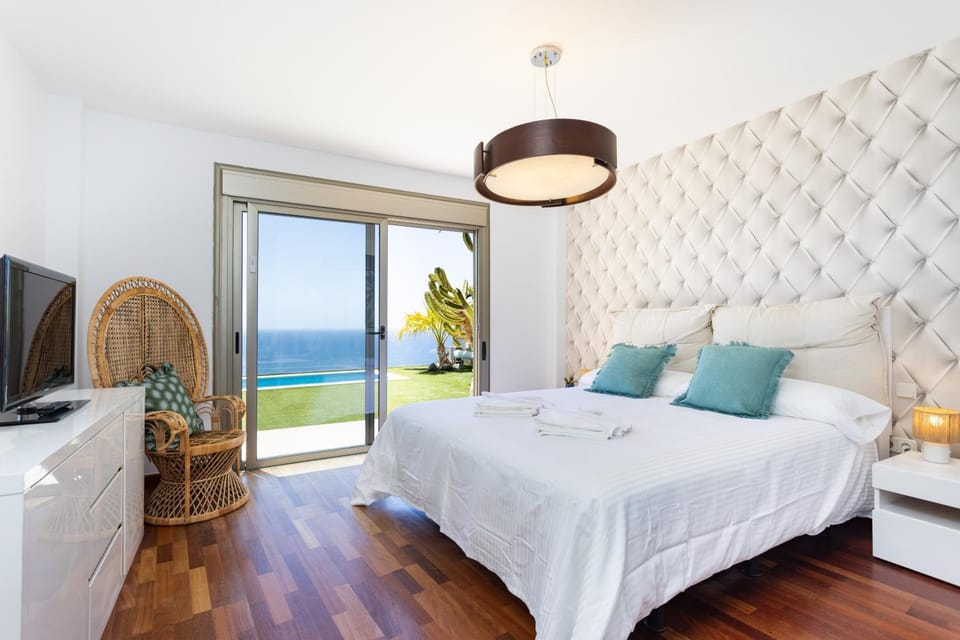 Home2Book Ocean View Villa, Private Pool & Garden Villa in Santa Cruz de Tenerife