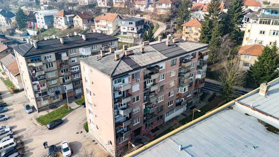 Neighbourhood, Bird's eye view, City view, Street view, Location, Parking