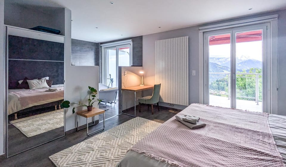Vermont Hub for Offsites, Retreats & Small Groups Bookings in Alps Bed and Breakfast in Canton of Vaud
