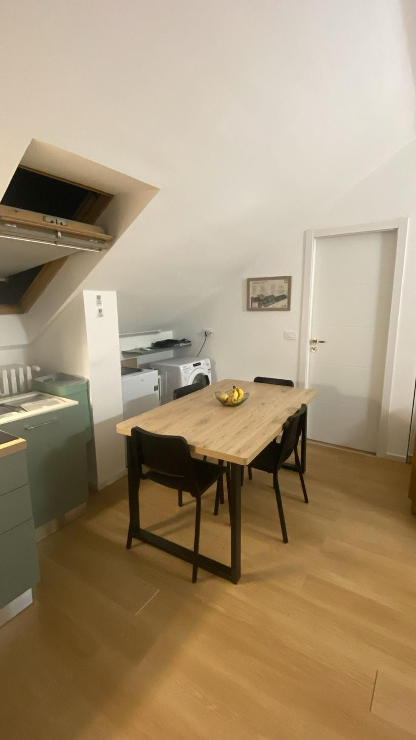 Dining area, Lunch