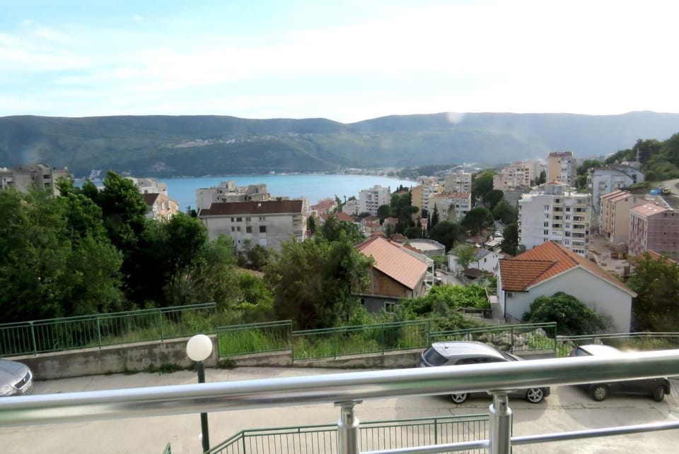 Neighbourhood, Natural landscape, Sea view