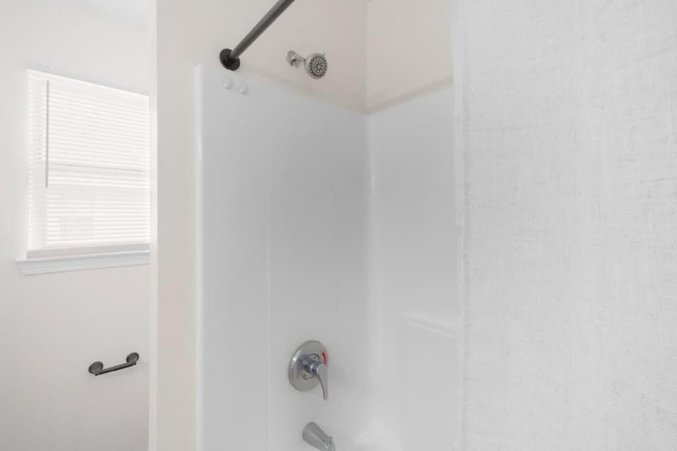 Bathroom, Bath
