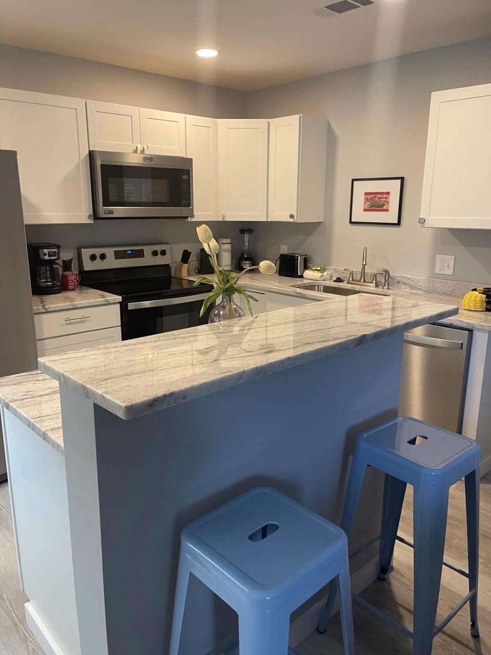 Kitchen or kitchenette, kitchen