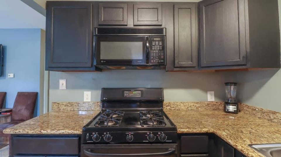 Kitchen or kitchenette, kitchen