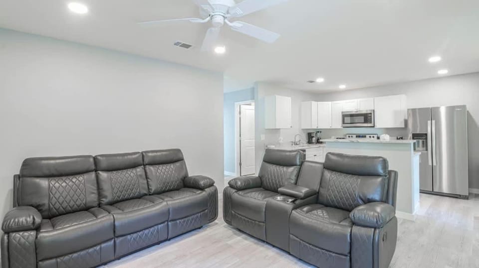 Kitchen or kitchenette, Living room, Seating area