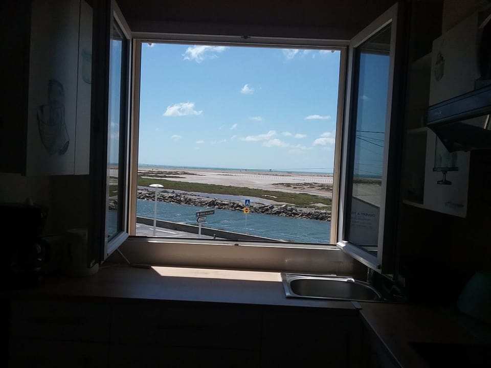 Appt vue imprenable sur la mer Apartment in Gruissan