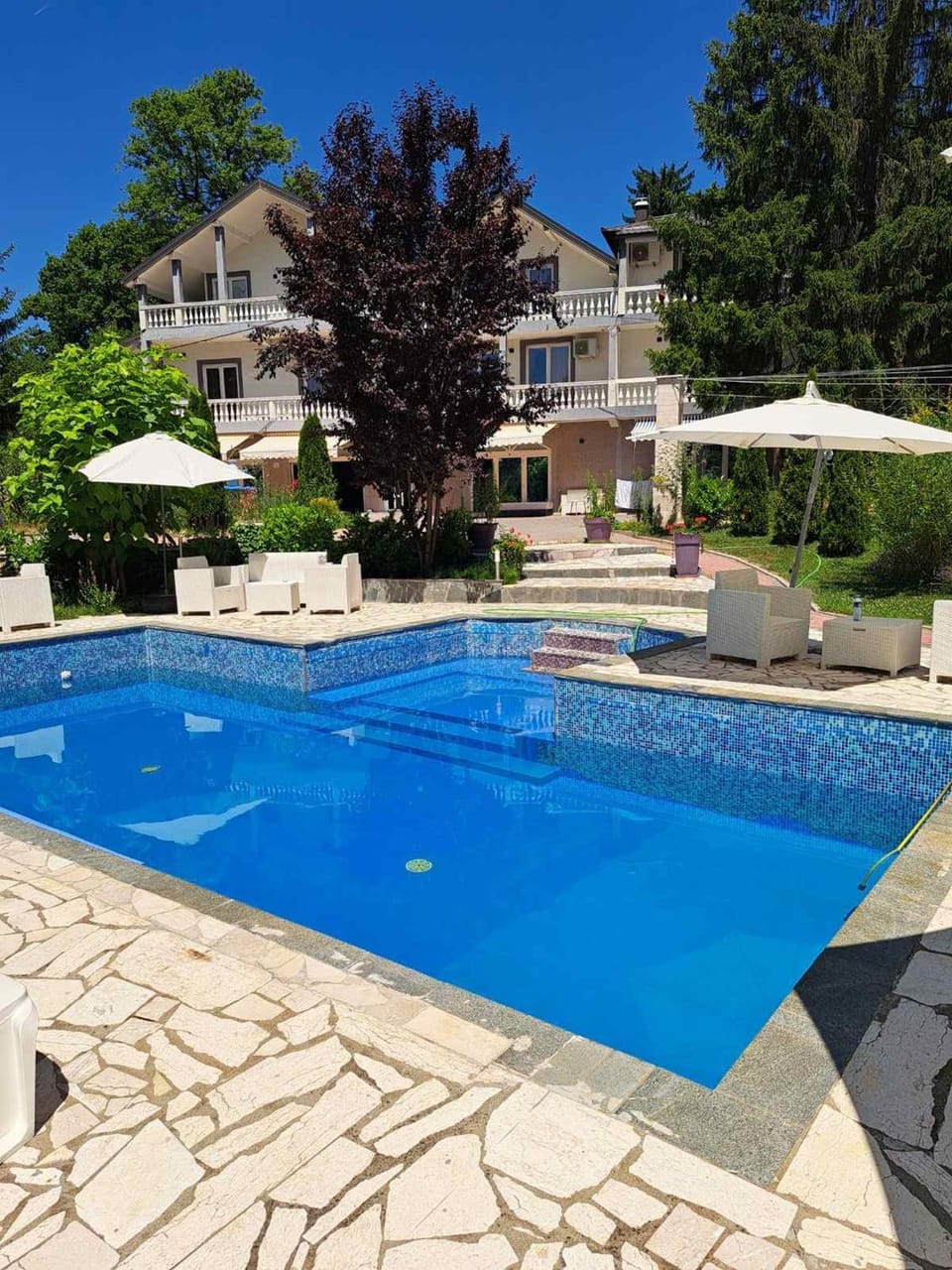 Pool view, Swimming pool