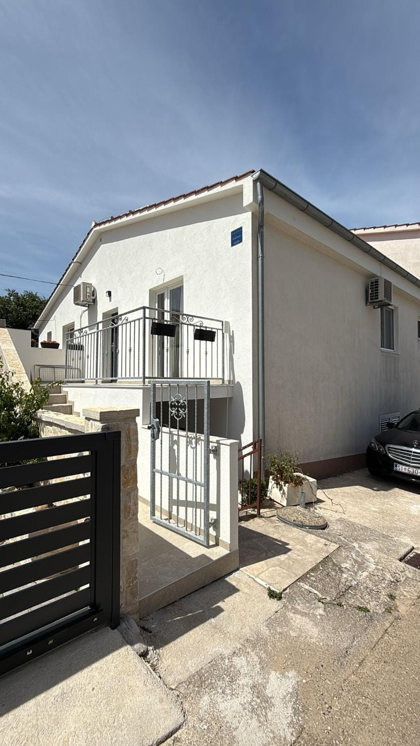 Plavi Val 3 Apartment in Tisno