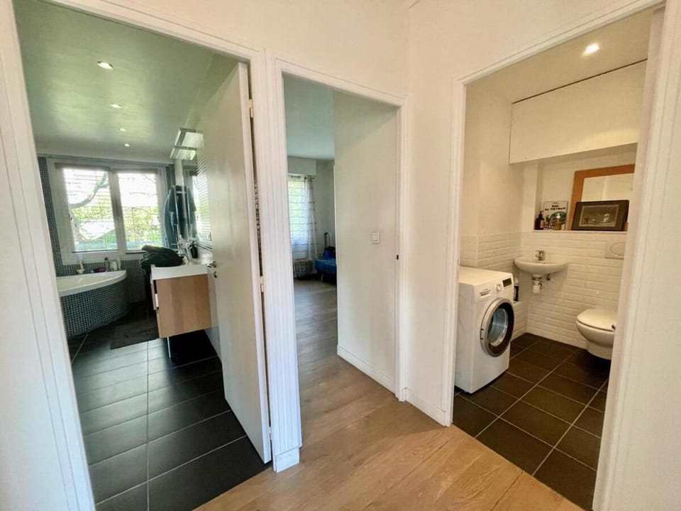 Le Saint-Cloud 155 m2 Located 15 Minutes from Paris Apartment in Saint-Cloud