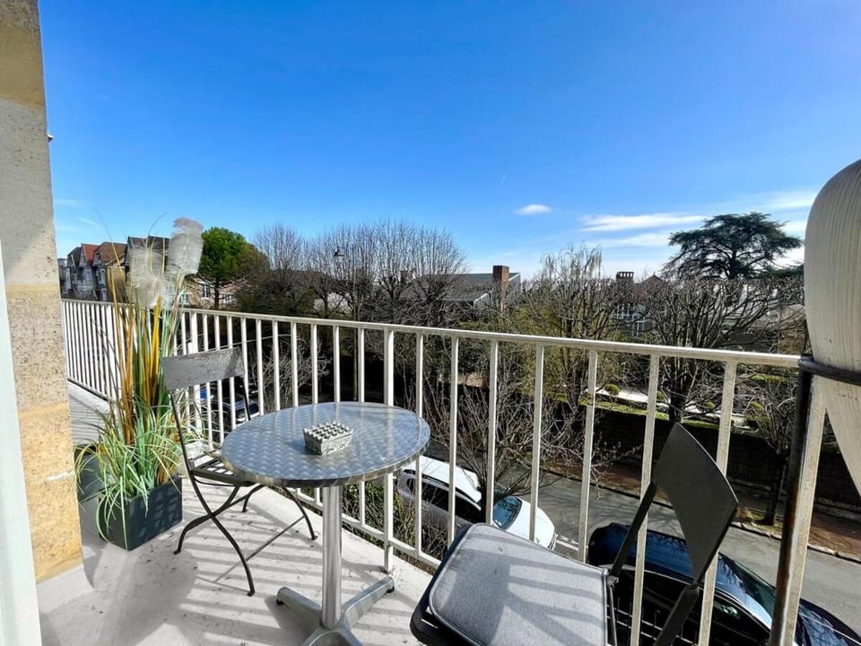 Le Saint-Cloud 155 m2 Located 15 Minutes from Paris Apartment in Saint-Cloud