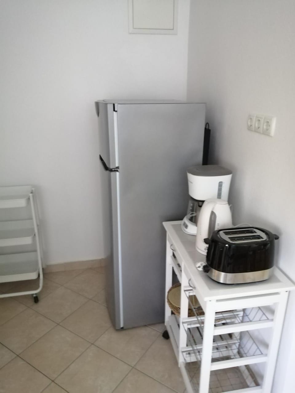 Coffee/tea facilities, toaster