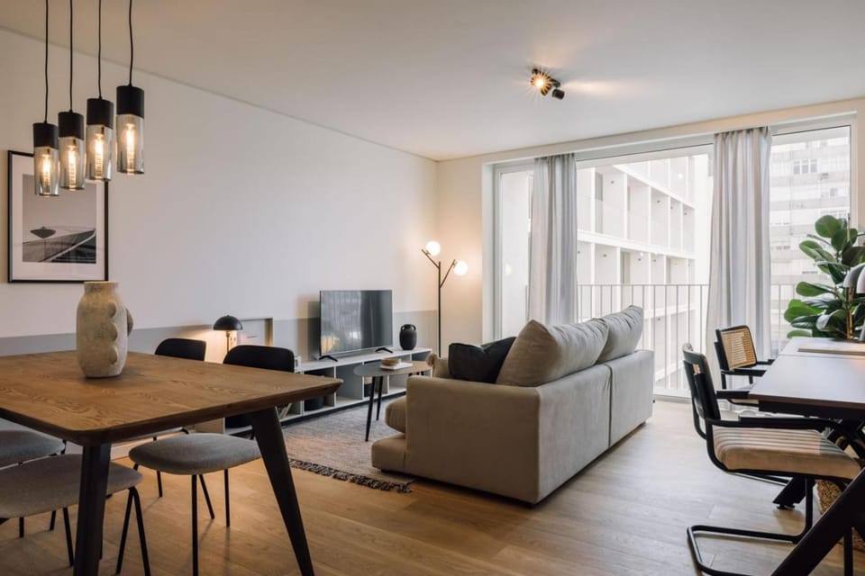 Samarra - 2 bedrooms and shared pool in Areeiro Apartment in Lisbon