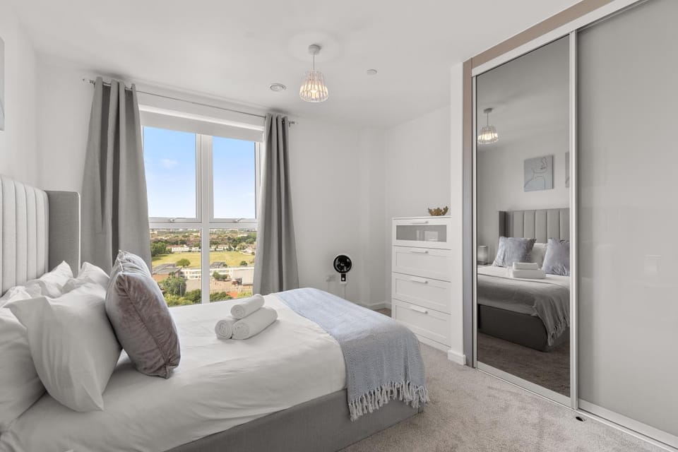 Bed, Bedroom, wardrobe