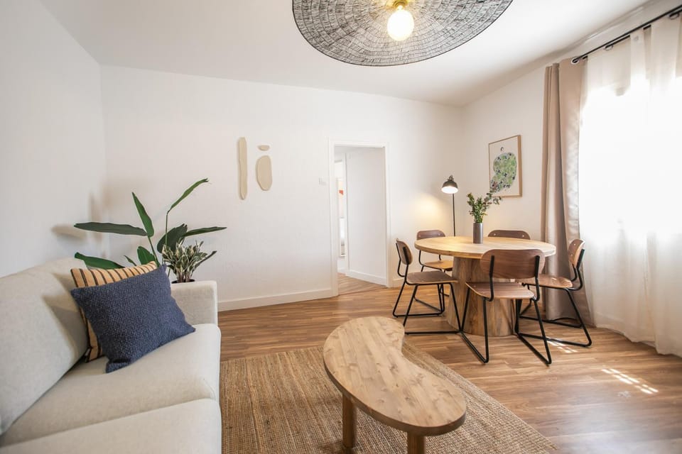 41ARA1101- Apartment with terrace Apartment in Barcelona
