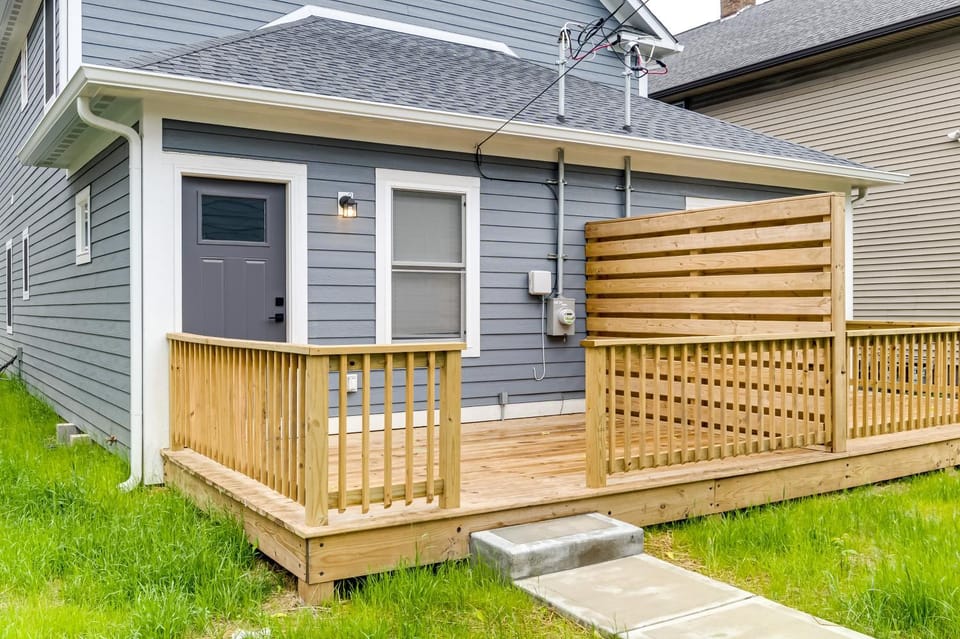 Walk to Parks: Dog-Friendly Gem in Indianapolis! House in Indianapolis