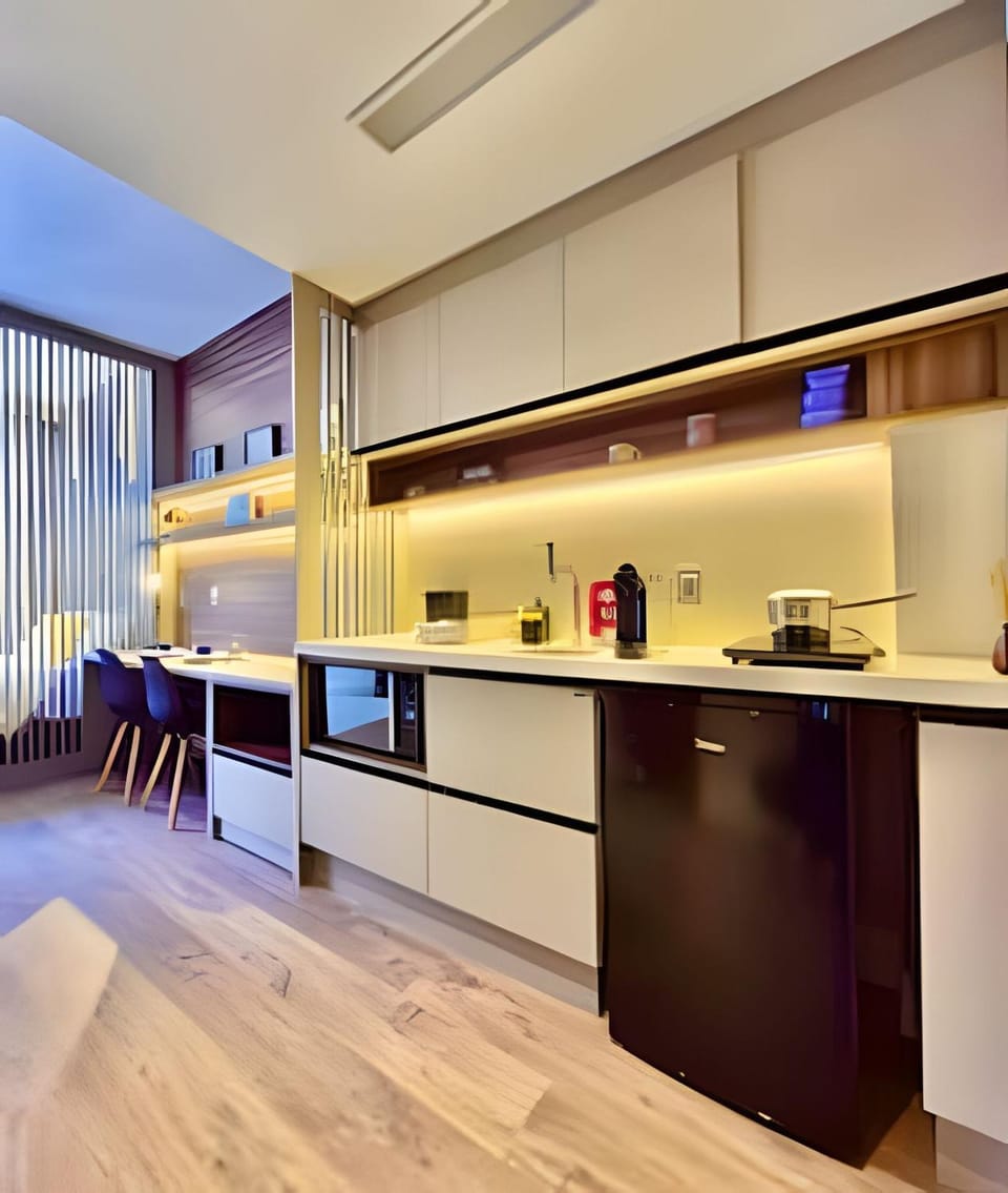 Coffee/tea facilities, Kitchen or kitchenette, minibar