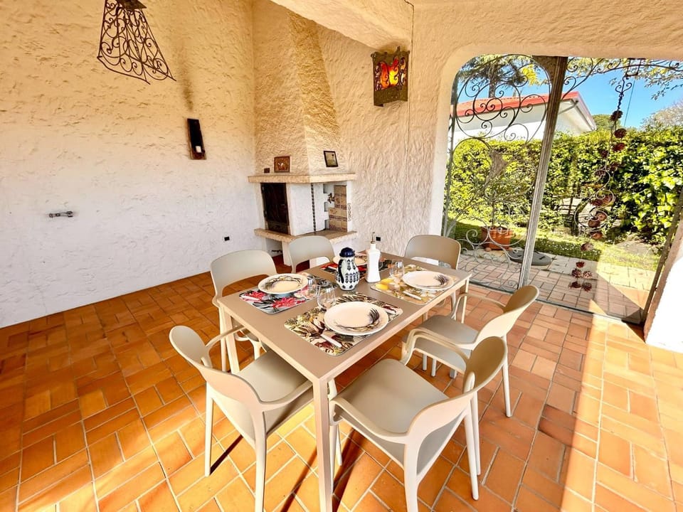 Villa Margherita con vista mare, wi fi, parcheggio e spiaggia privata House in Marche