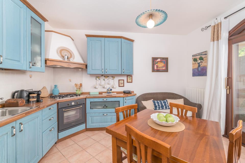 Living room, kitchen
