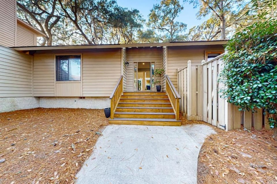Lovely Lawton House in Hilton Head Island