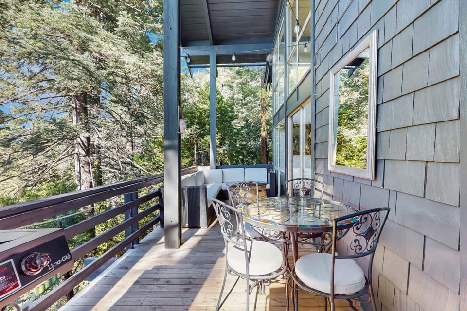 Cielo Ridge House in San Bernardino