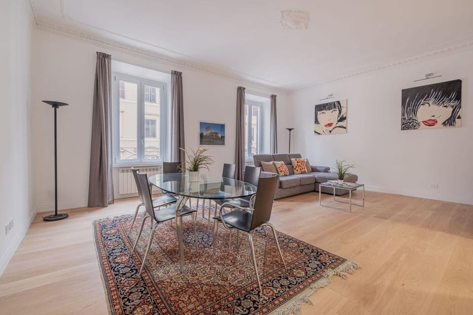 Living room, Dining area