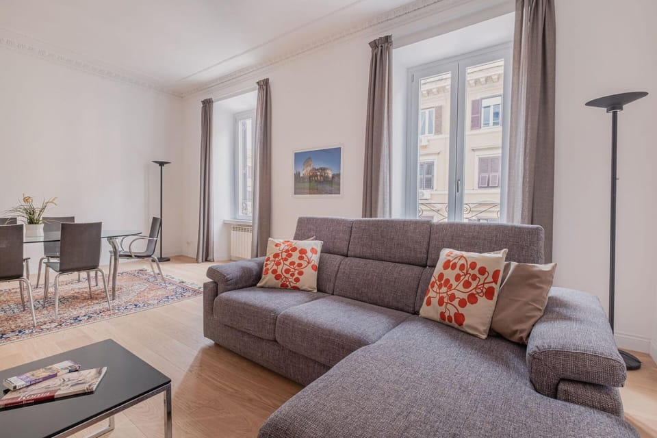 Living room, Dining area