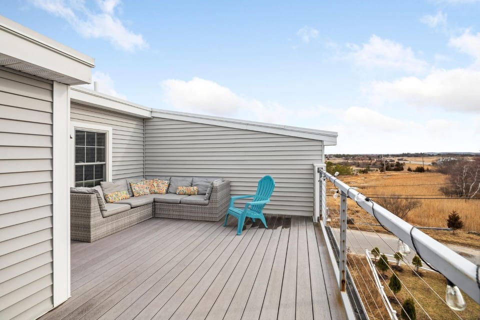 Bliss on Brissette Marsh Views Kid's Bunk Room House in Newburyport