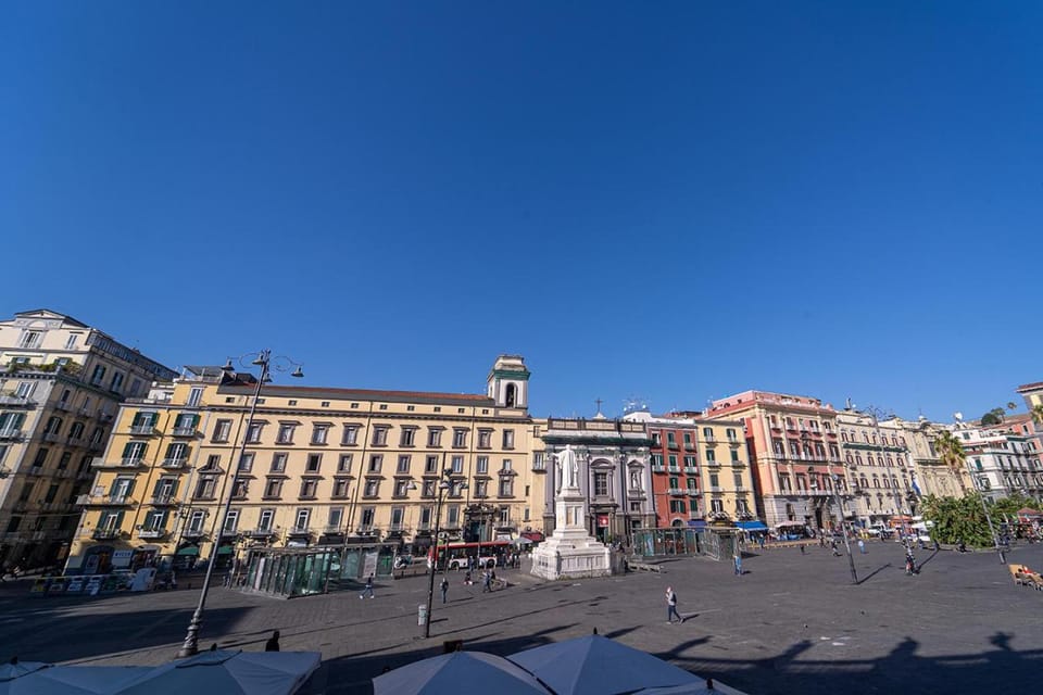Property building, Day, City view, Location, Parking