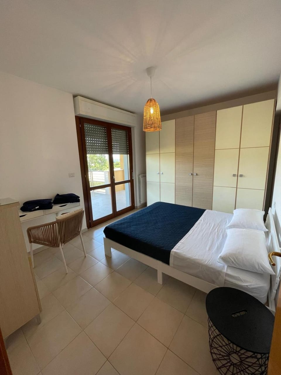 Bed, Photo of the whole room, Bedroom, wardrobe