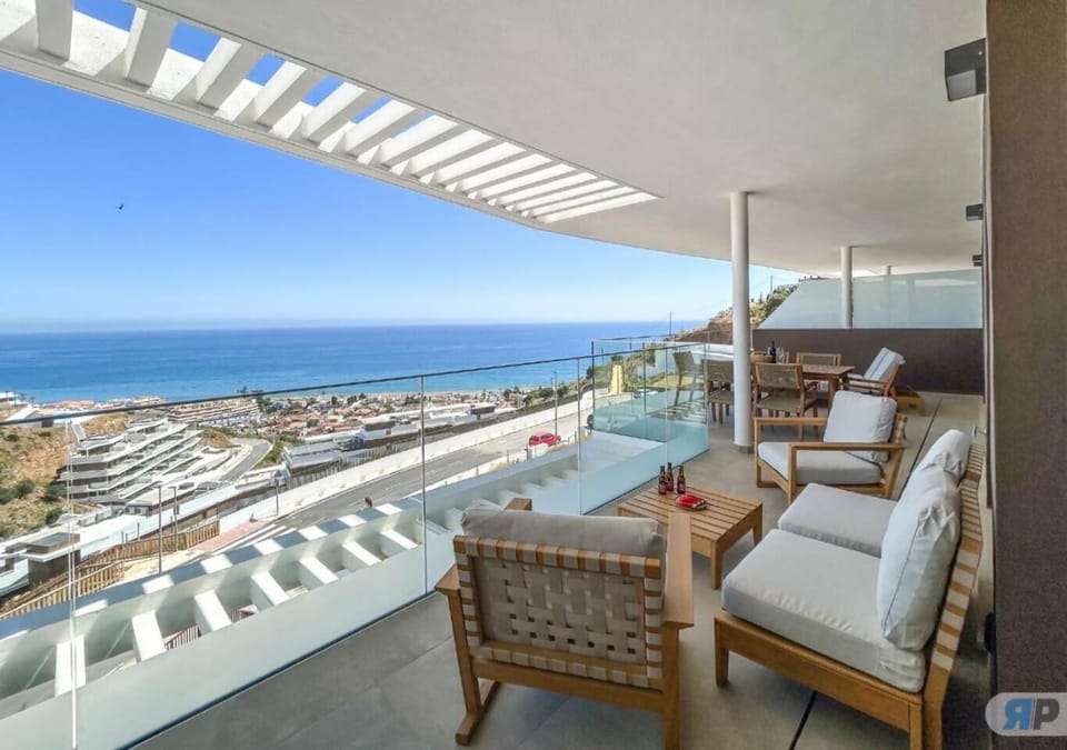 Balcony/Terrace, Sea view, sunbed