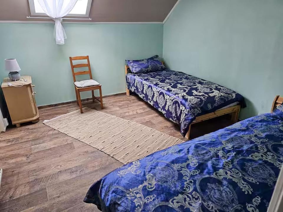 Bed, Bedroom