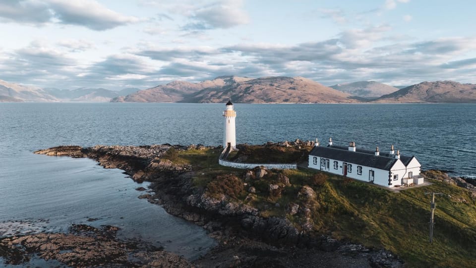Property building, Natural landscape, Mountain view, Sea view