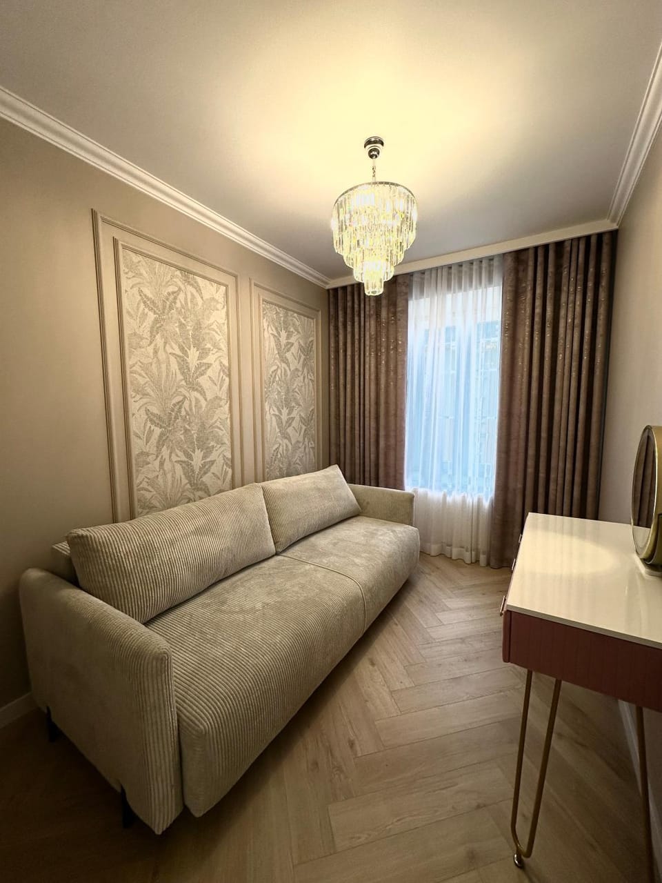 Seating area, Bedroom