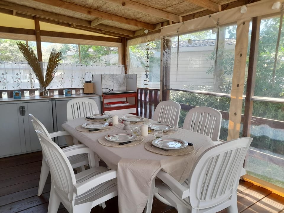 Patio, Balcony/Terrace, Balcony/Terrace, Dining area